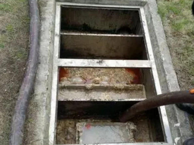冷水江隔油池清理